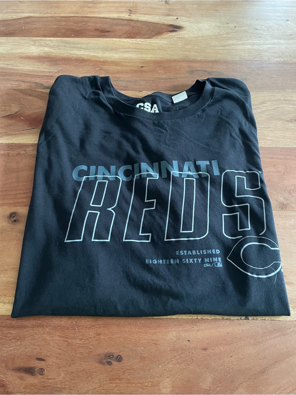 Men’s Cincinnati Reds Black Graphic T-Shirt